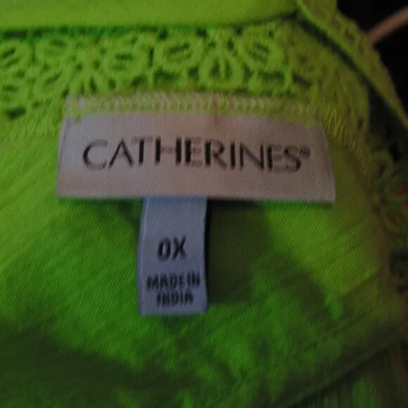 Catherines 0X Tank Top Blouse Green V Neck Top flowy - Picture 4 of 5